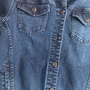 Diane Gilman SZ M Womens blue jean Jacket nice metal buttons waist length